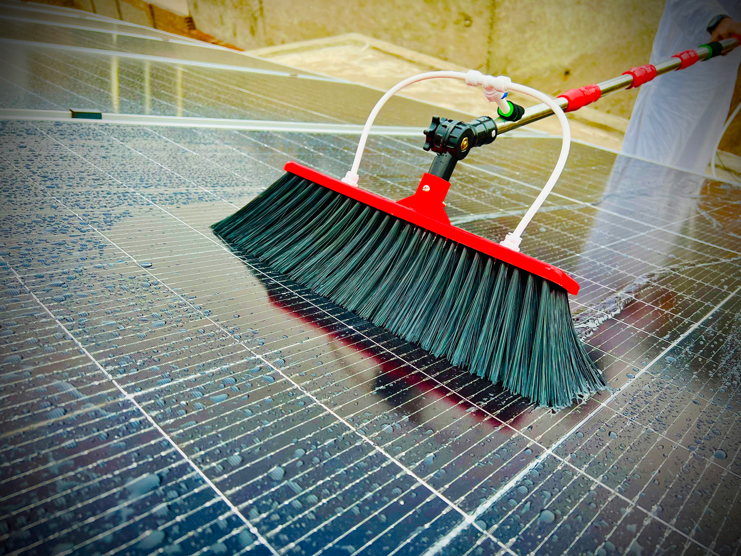 SOLAR PANEL CLEANING BRUSH . ( Now With Extra Large Brush Head )اب بڑے برش کے ساتھ